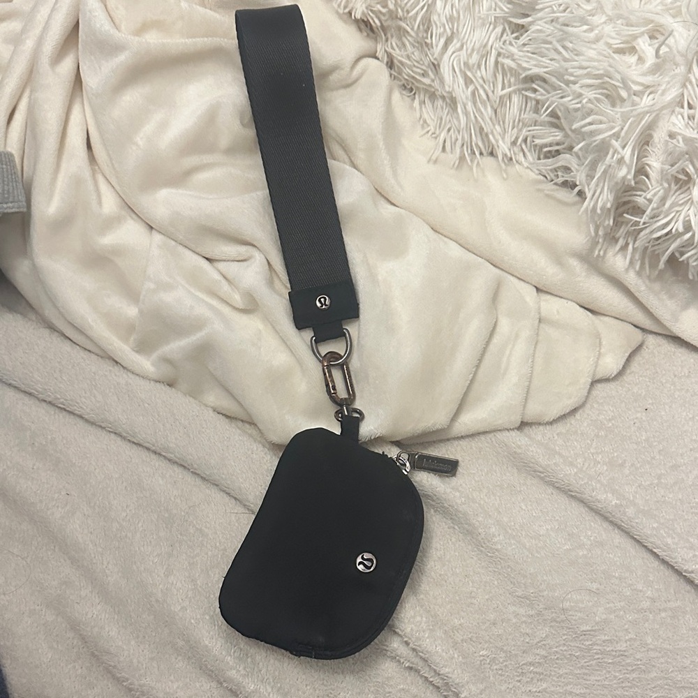 Lululemon wrislet